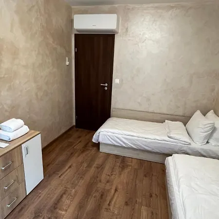 комфорт 2 близо до летището Apartment Sofia